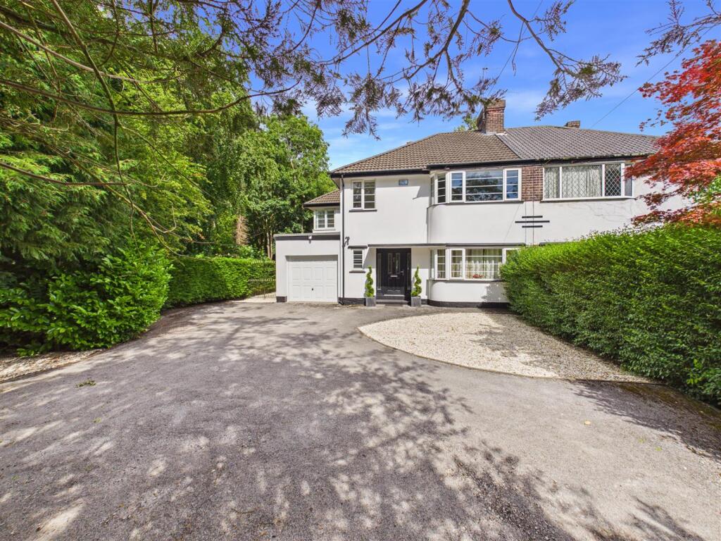 Main image of property: Beverley Road, Anlaby