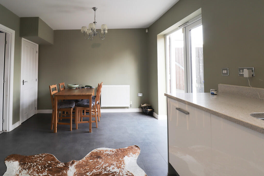 House in Salisbury - View 4