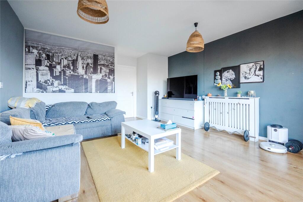 Main image of property: Coleman House, 10 Watling Street, Fenny Stratford, Milton Keynes, MK2