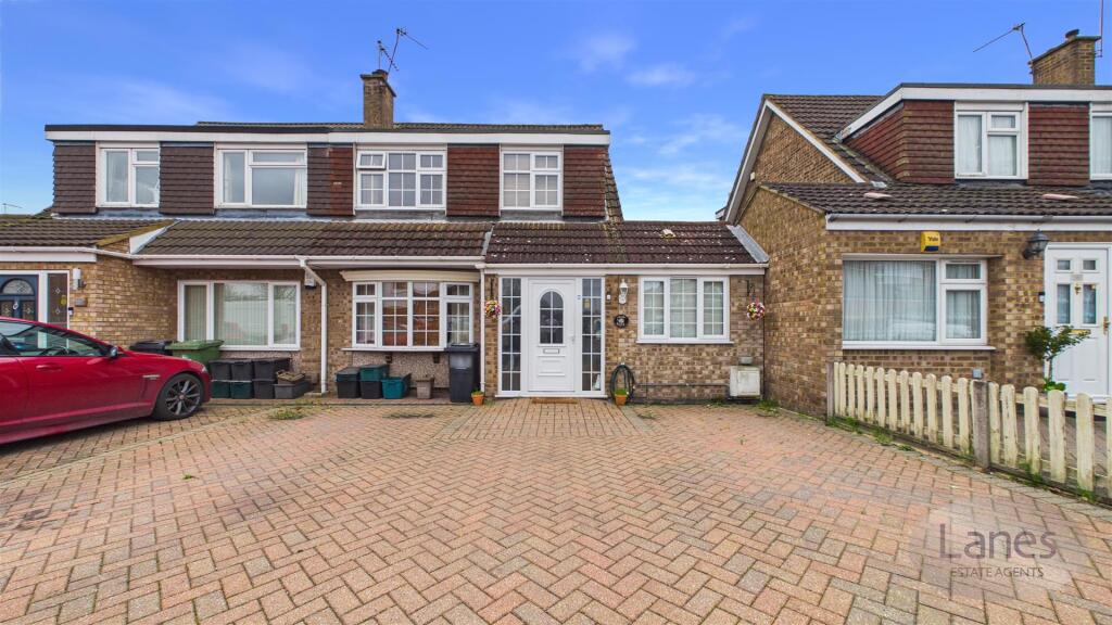 Main image of property: Perrysfield Road, Cheshunt, Waltham Cross