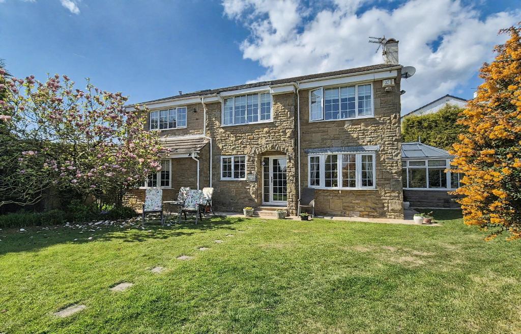 Main image of property: Pendle Fields, Fence, BB12 9HN