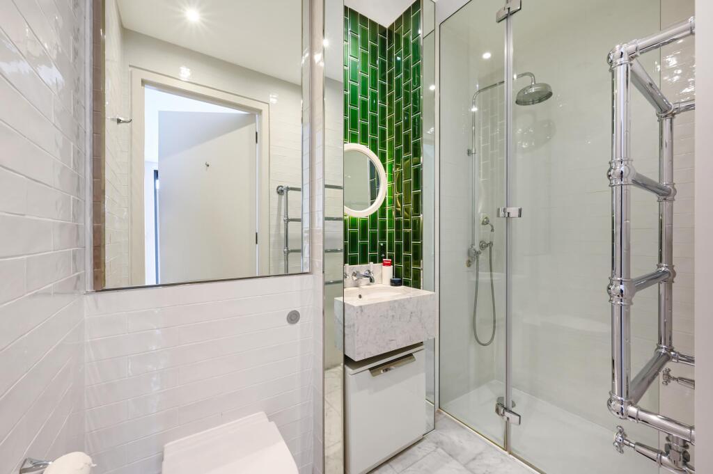 House in London - View 4