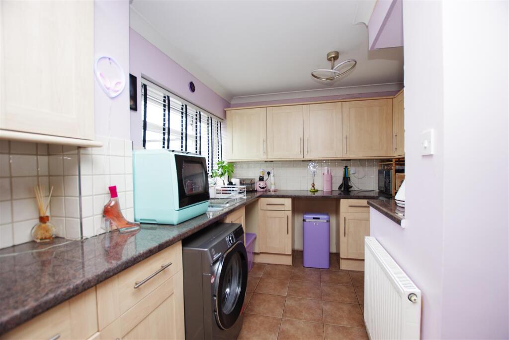House in Swindon - View 4