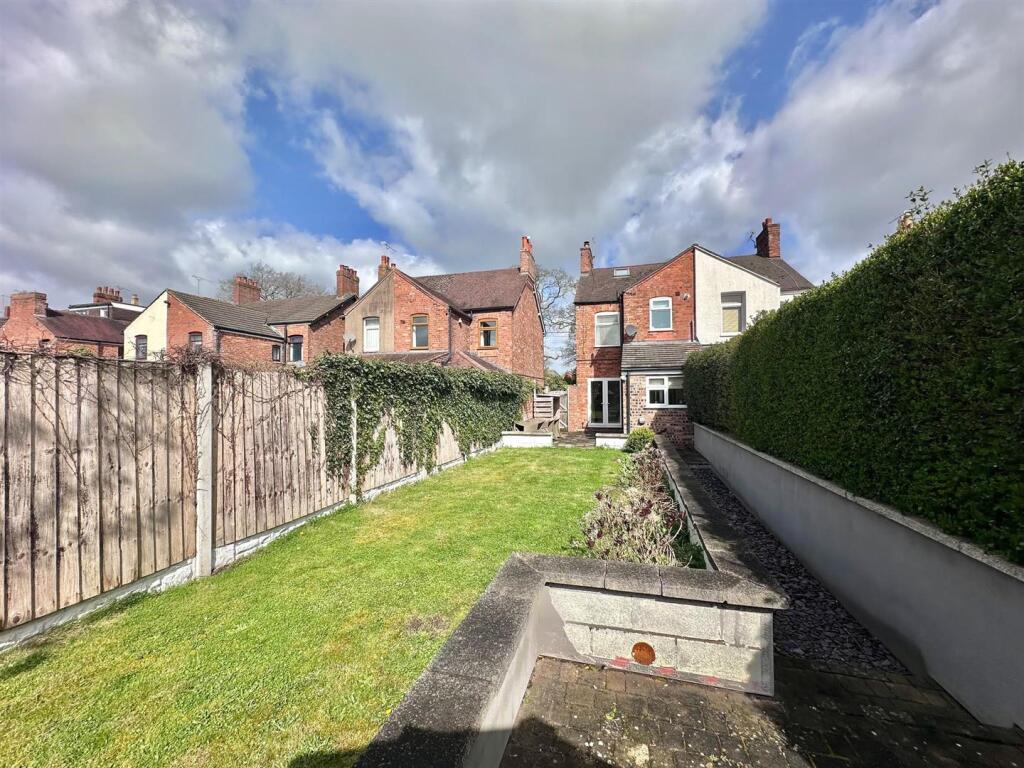 Park Road, Willaston, Cheshire photo 4