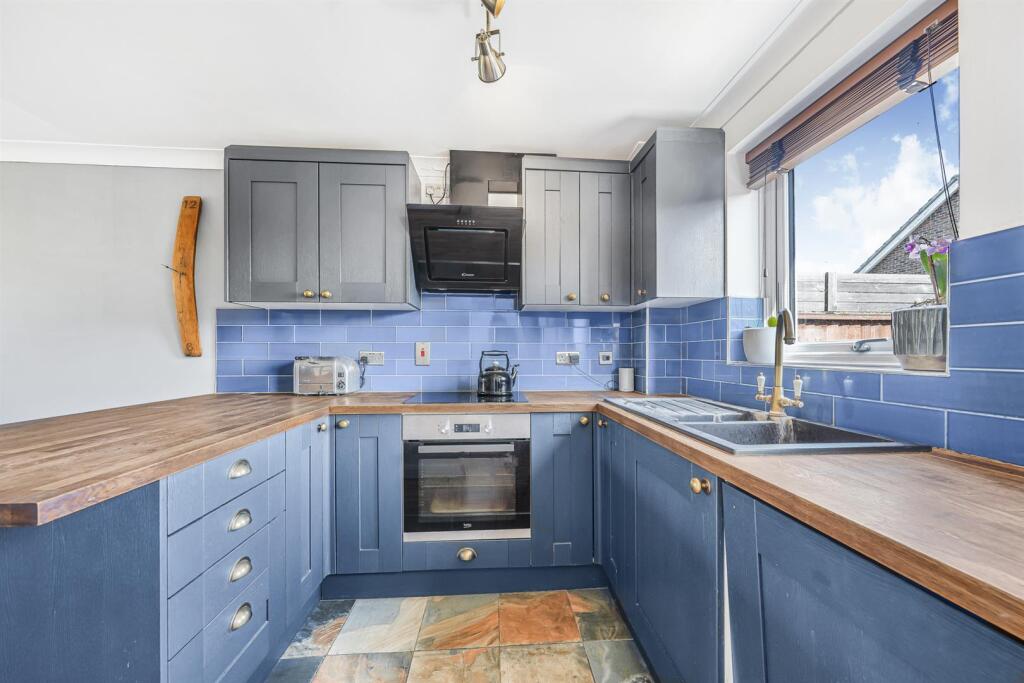 Westminster Gardens, North Chingford, E4 - View 3