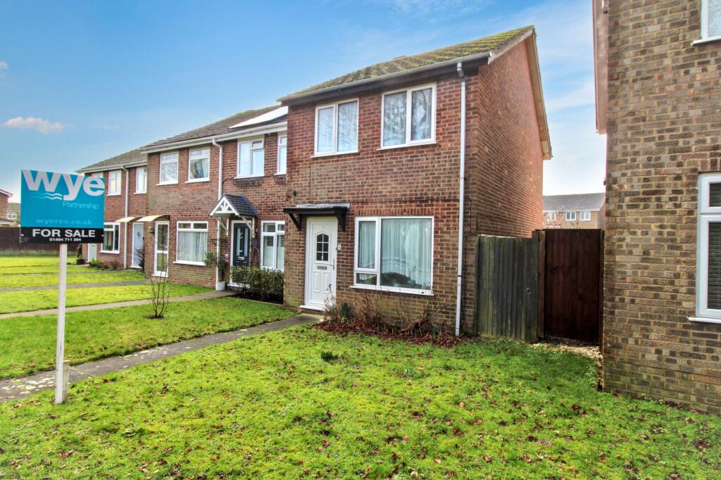 Main image of property: Centre Walk, Hazlemere, HP15