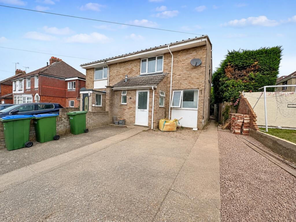 Main image of property: Blackbrook Road, Fareham, Hampshire, PO15