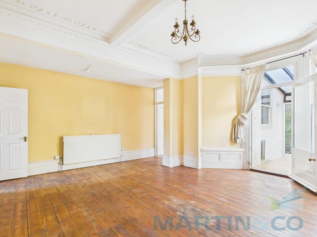 Apartment in Brighton - View 4