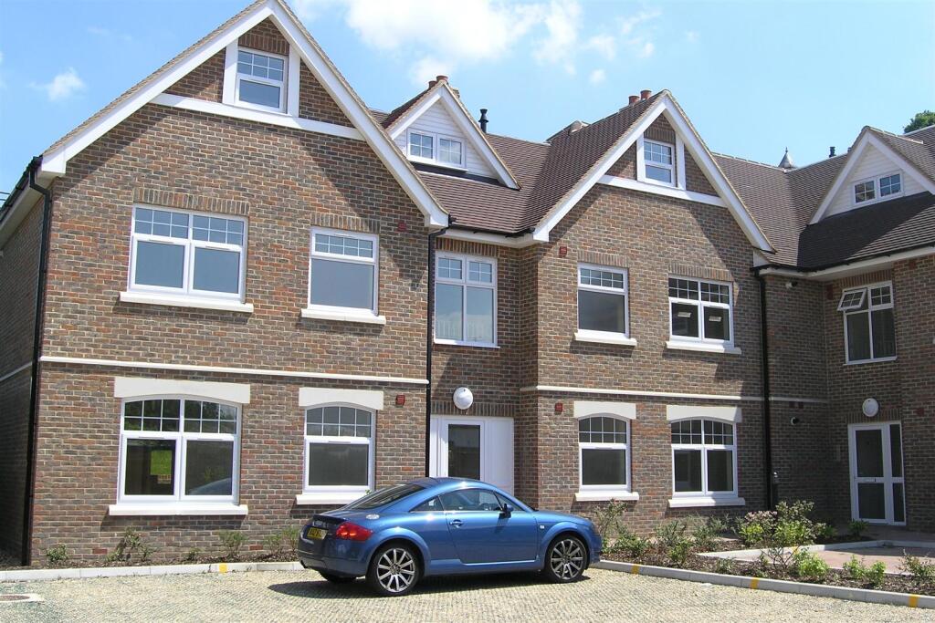 Main image of property: 91 Dunstall Avenue, Burgess Hill