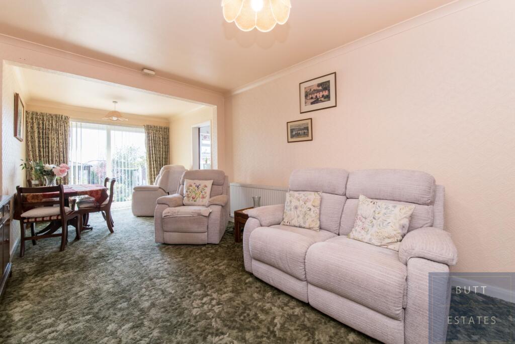 Central Avenue, Exeter - View 4