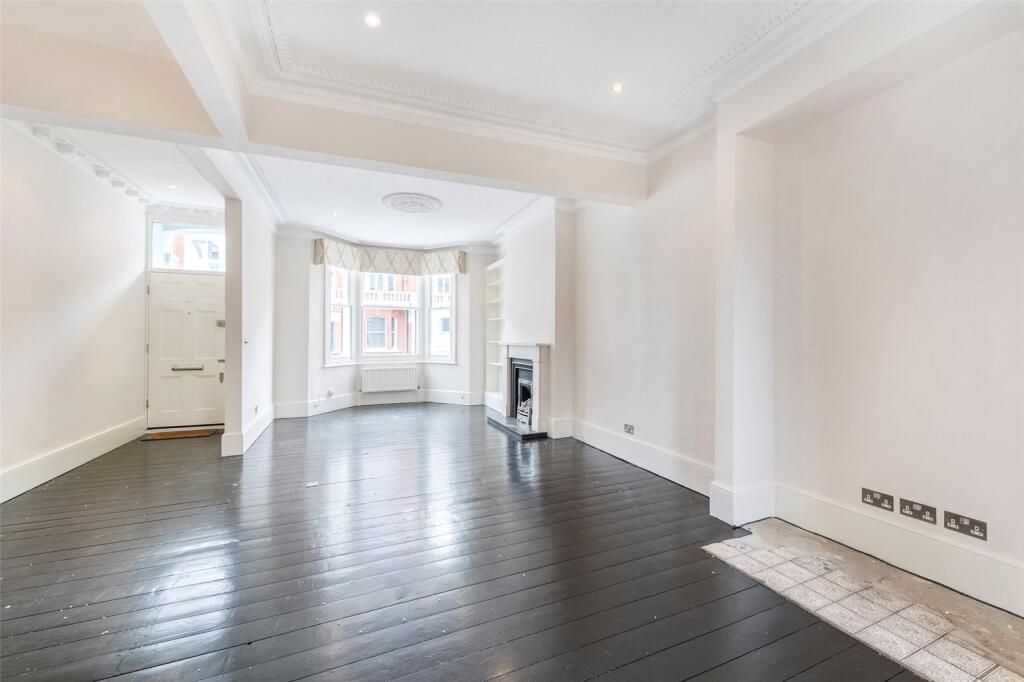 House in London - View 2