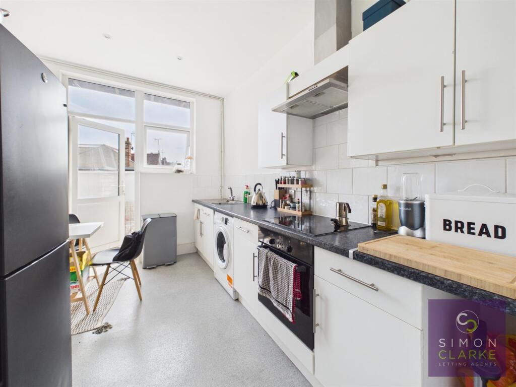Apartment in London - View 4