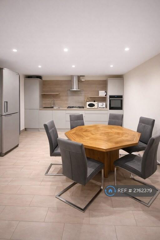 Main image of property: Crosland Road, Thornton Lodge, Huddersfield, HD1