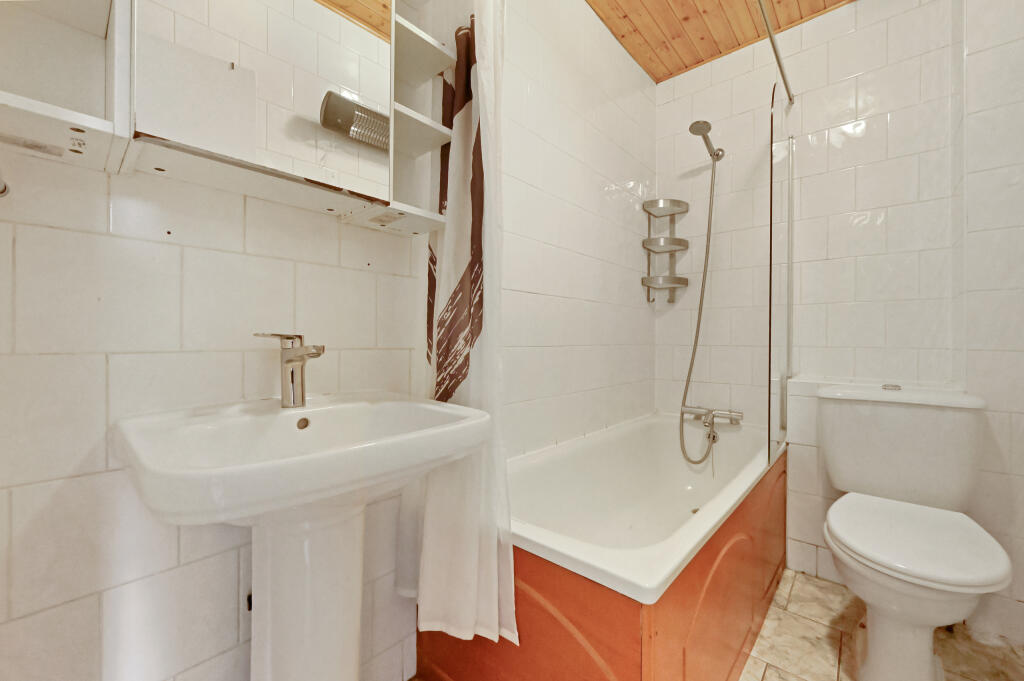 1 bedroom block of apartments for rent