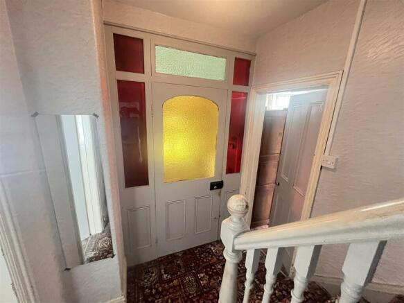 RECEPTION VESTIBULE