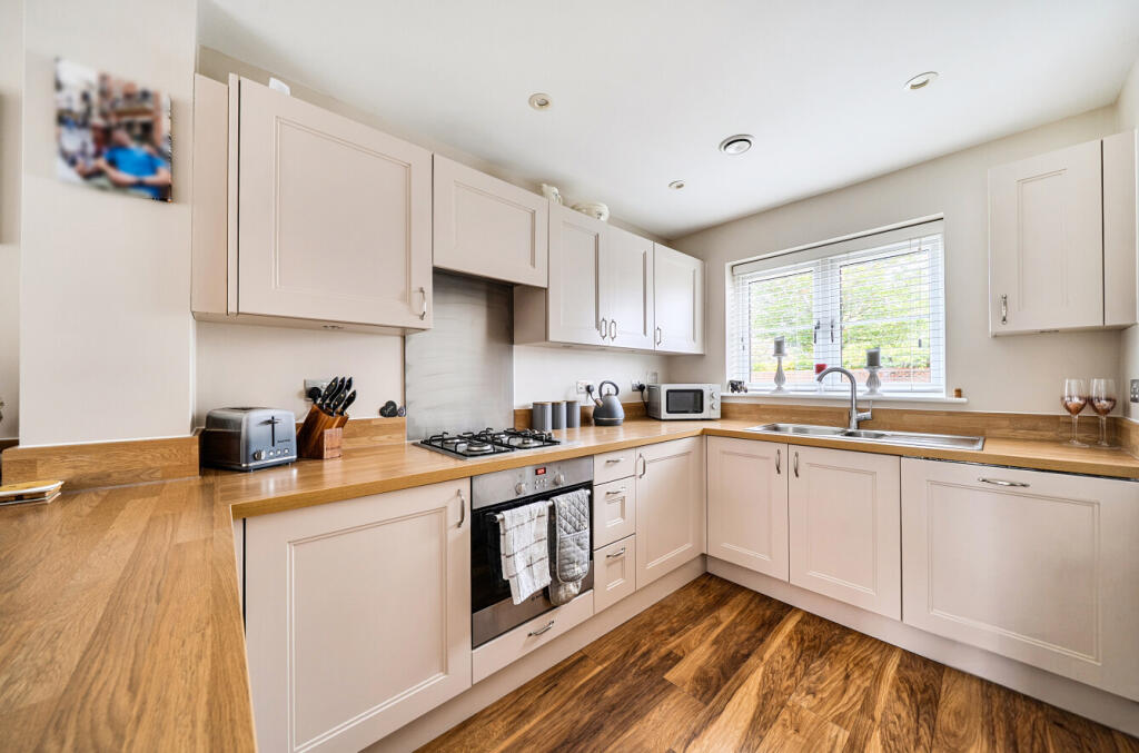 House in Reading - View 3