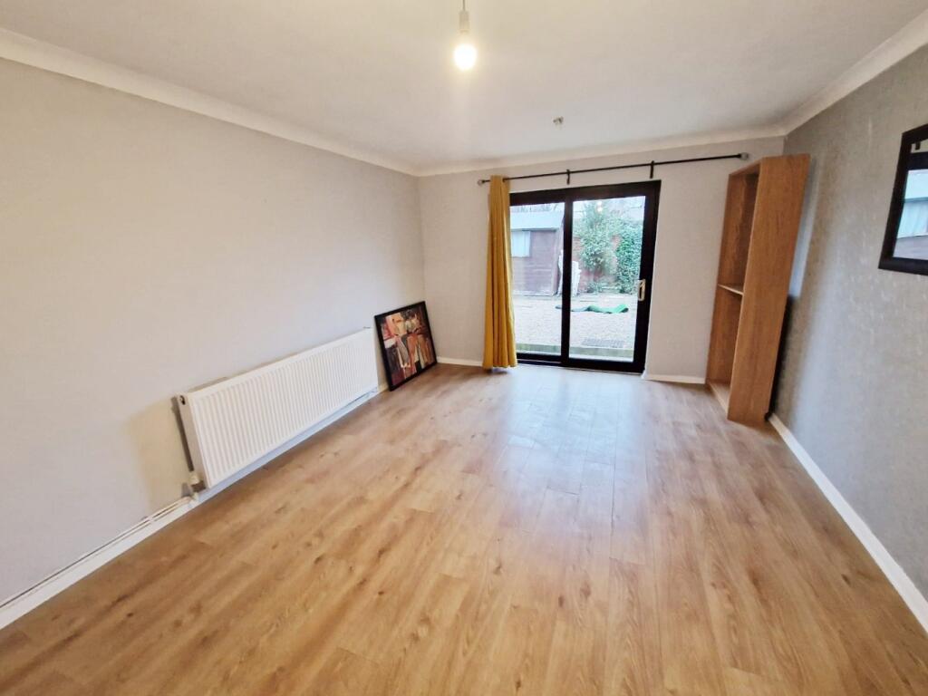 Main image of property: Magdalene Way, Hucknall, Nottingham, Nottinghamshire, NG15 7DJ