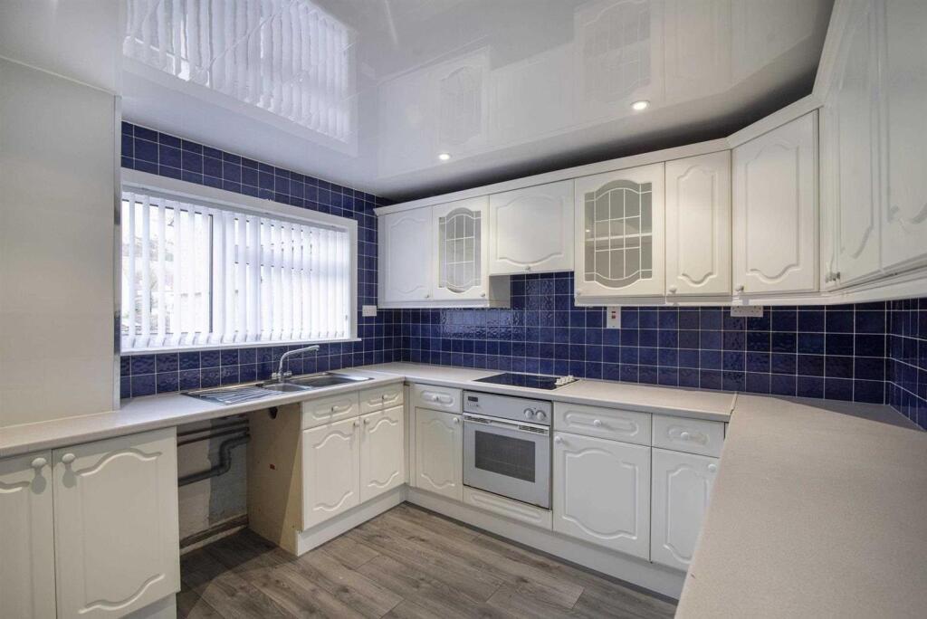 Apartment in Falkirk - View 3