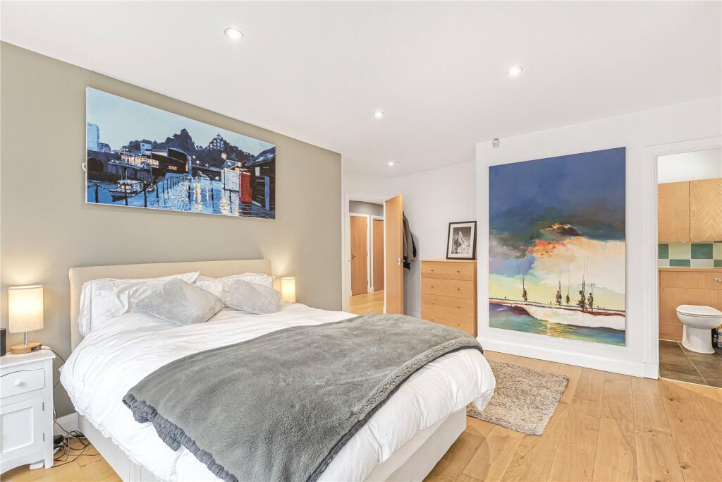 2 bedroom penthouse for rent