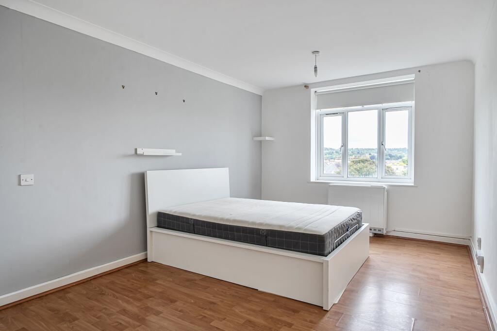 Apartment in Bath - View 4