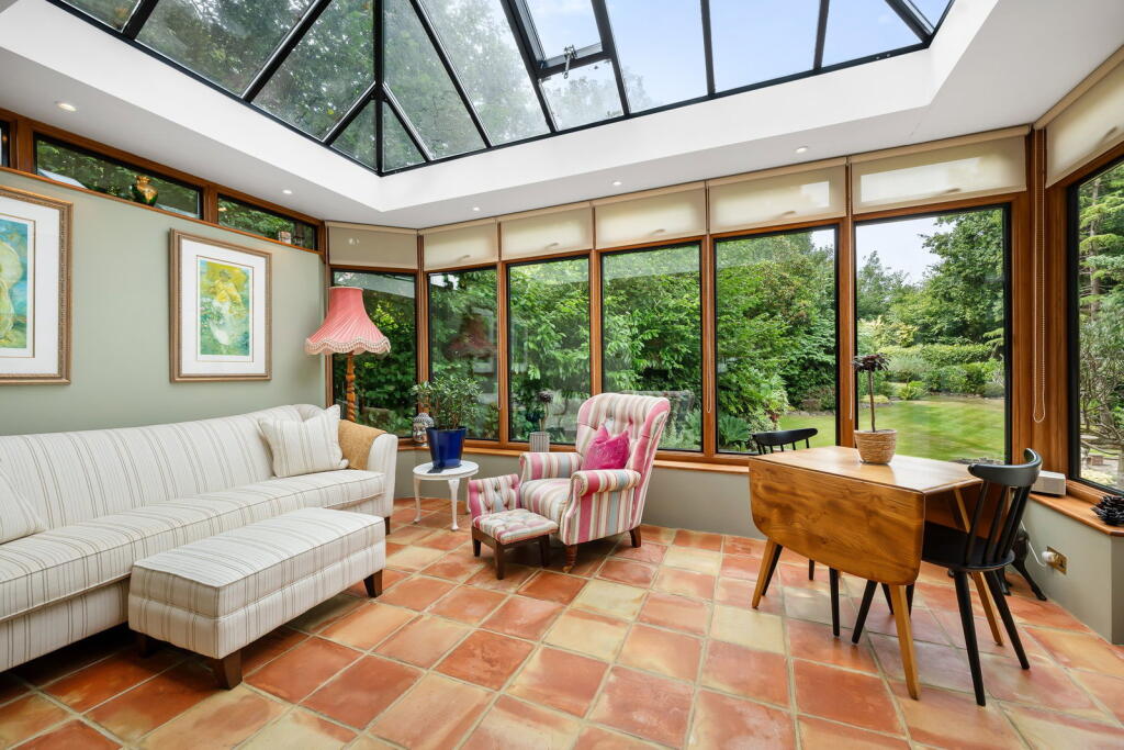 House in London - View 5