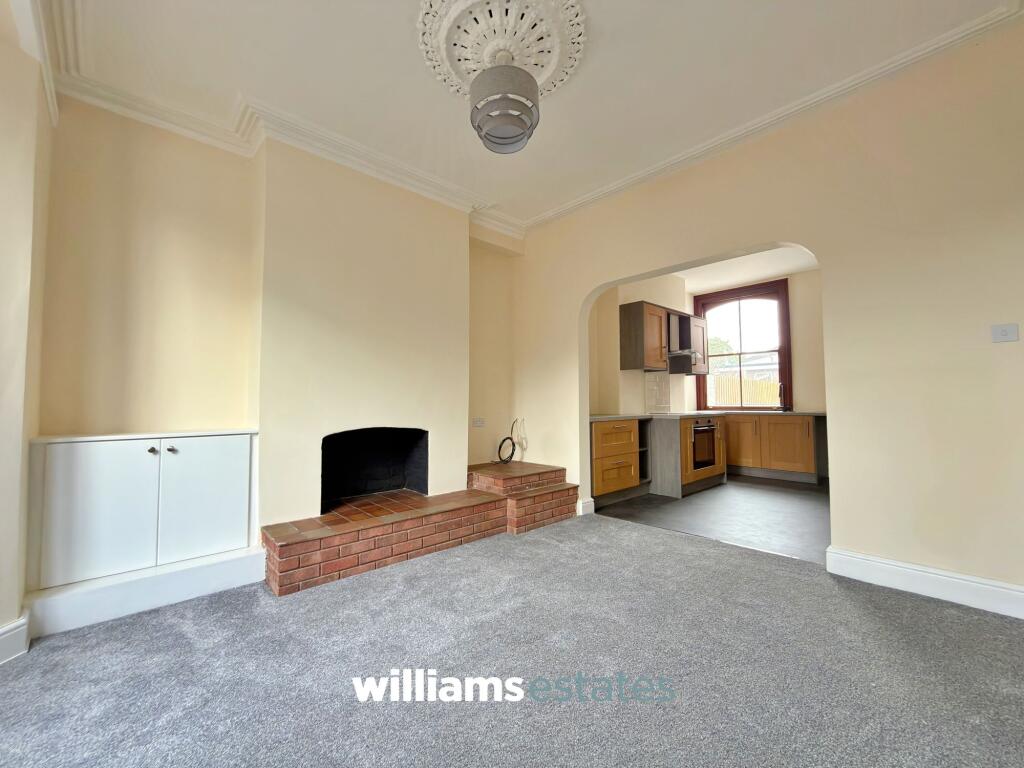 Main image of property: 4 Rhyl Road, Denbigh, LL16