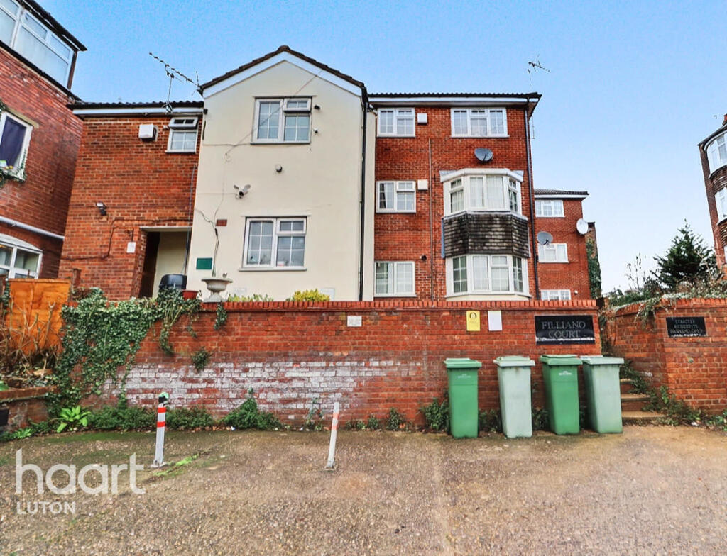 Main image of property: Cromwell Hill, Luton