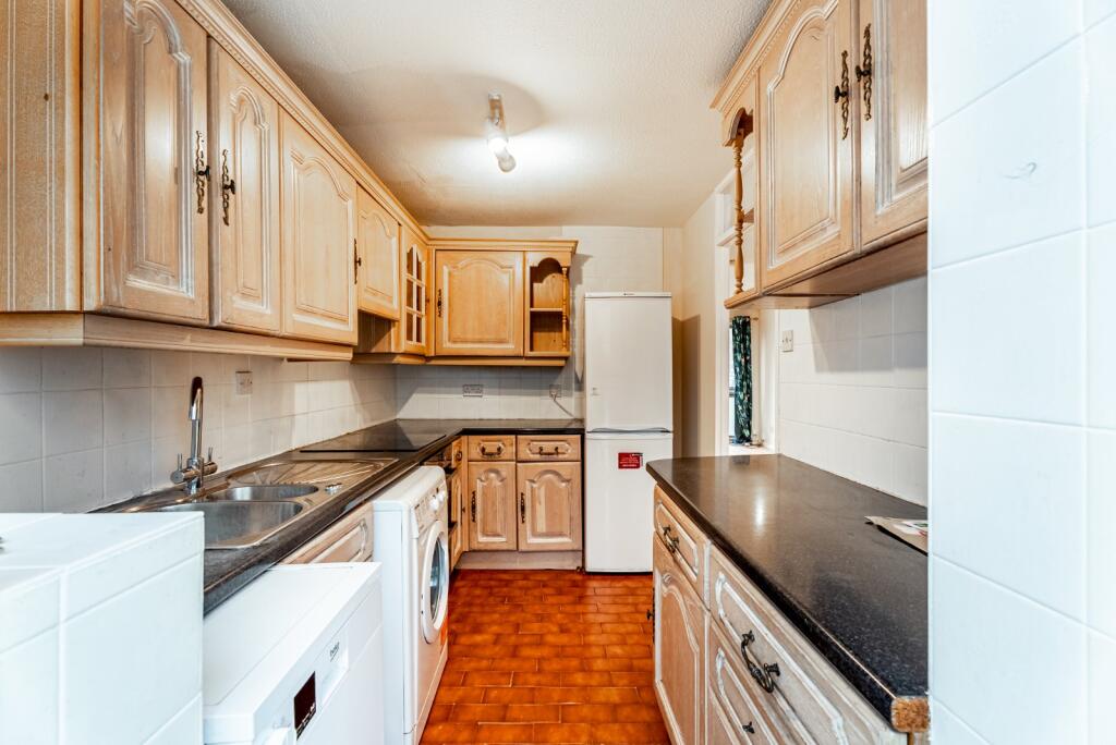 Additional image 6 of Pinewood Close, St. Albans, Hertfordshire, AL4