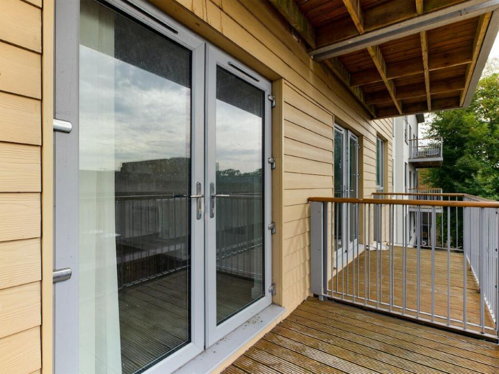 Additional image 17 of Flat 7, 92A Town Centre, Hatfield, Hertfordshire, AL10 0JW