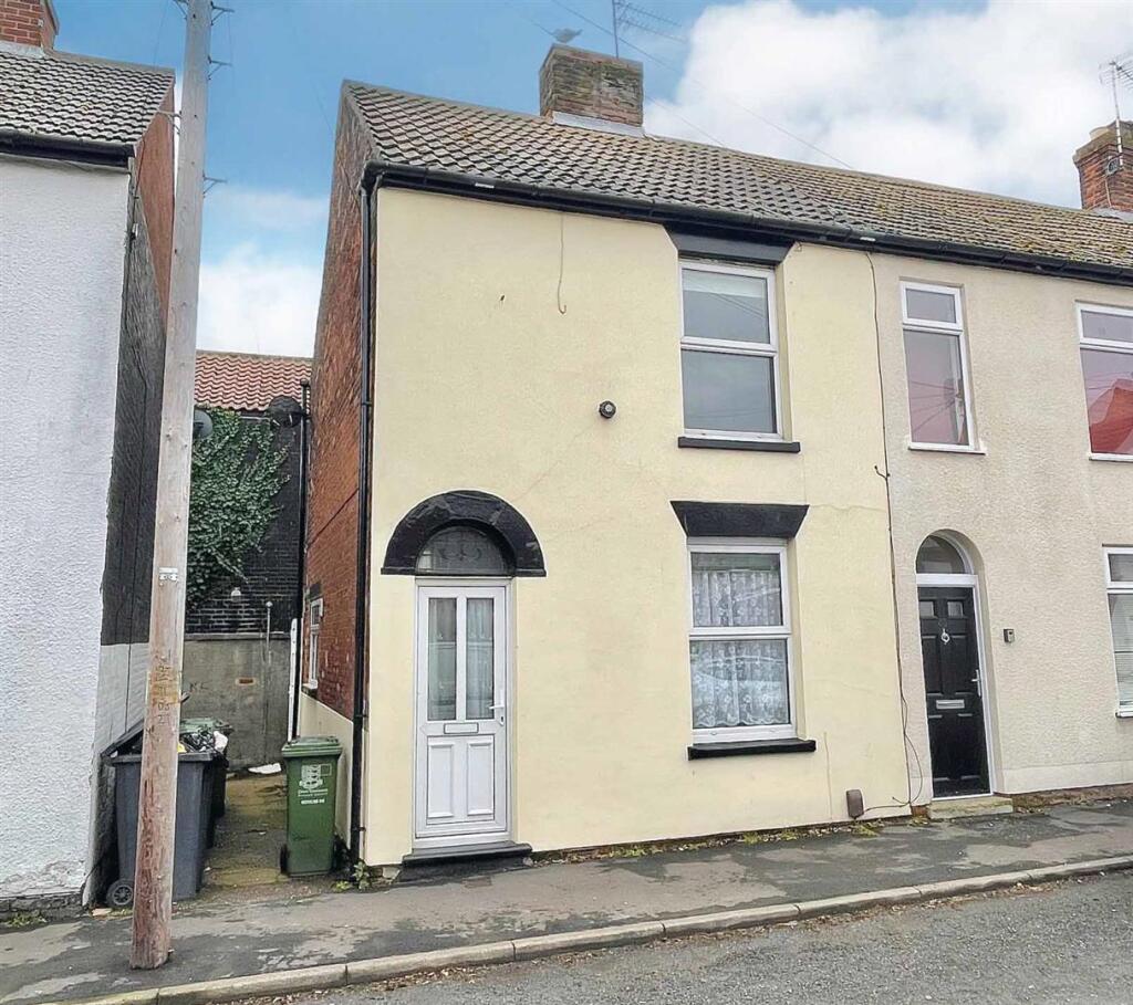 Main image of property: Kitchener Road, Great Yarmouth, NR30 4HU