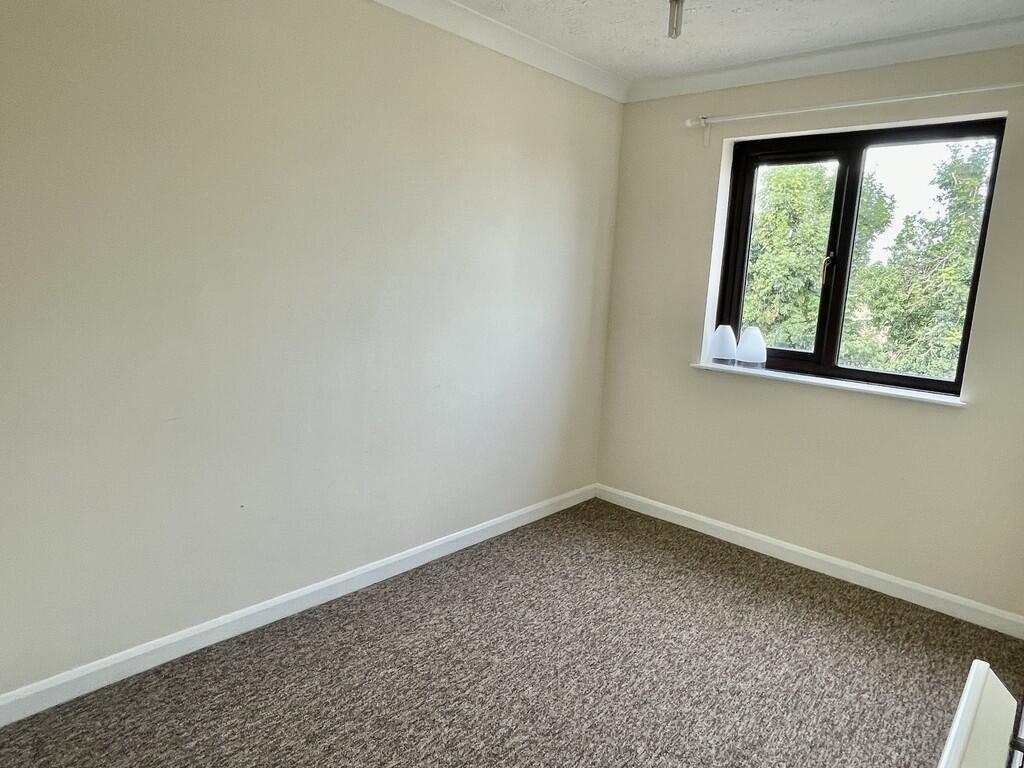House in Peterborough - View 5