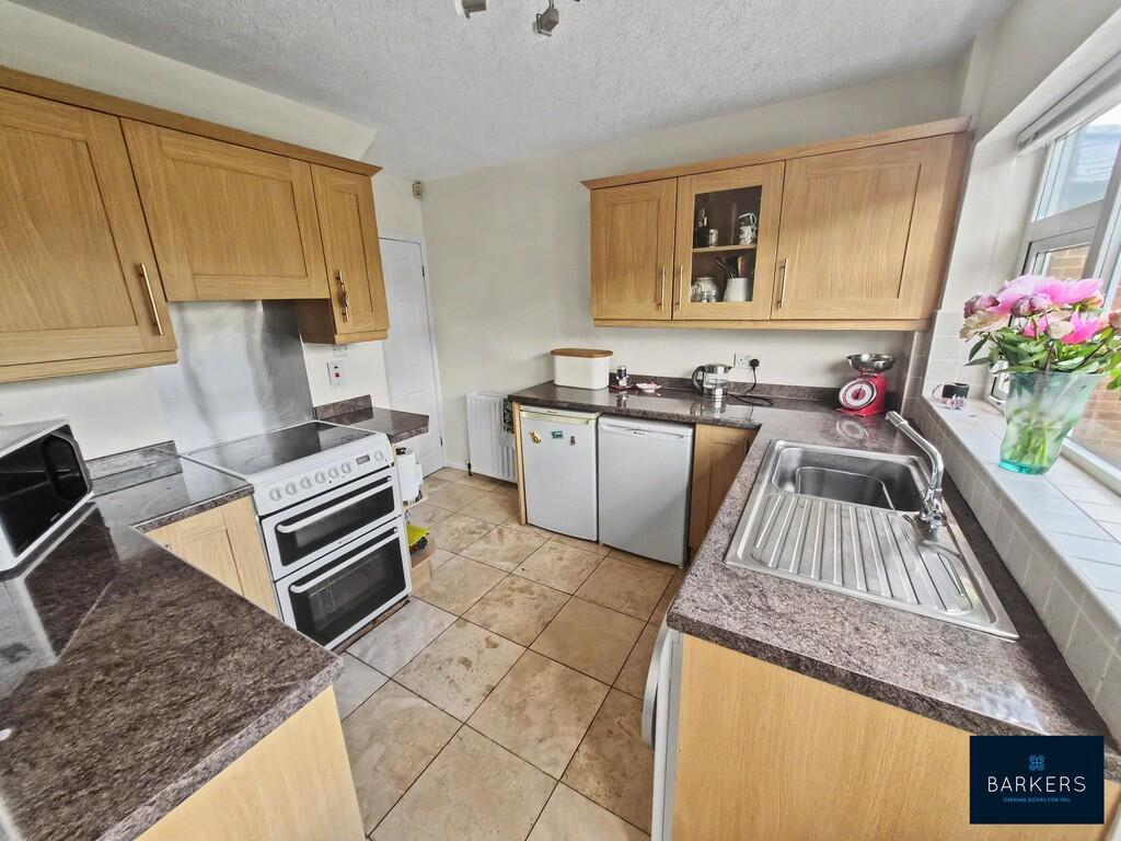 Swincliffe Crescent, Gomersal - More