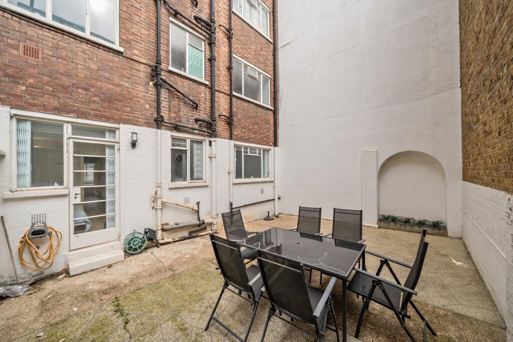 3 bedroom flat for rent