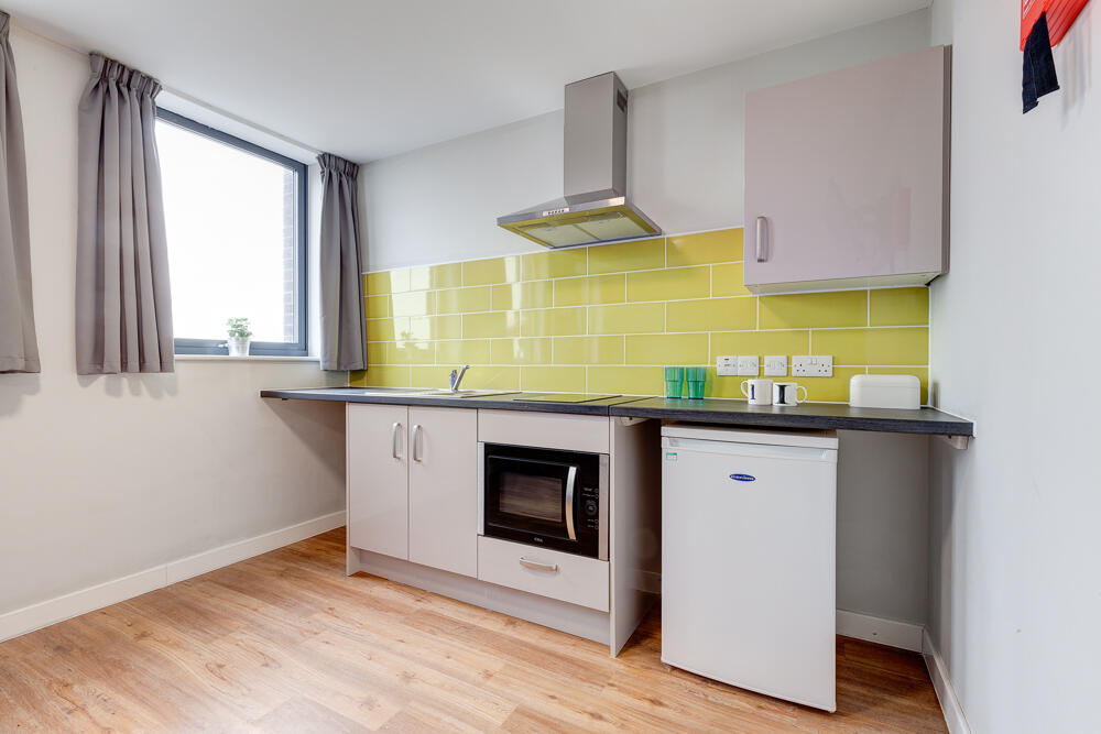 Apartment in Sheffield, Wicker, City Centre - View 4
