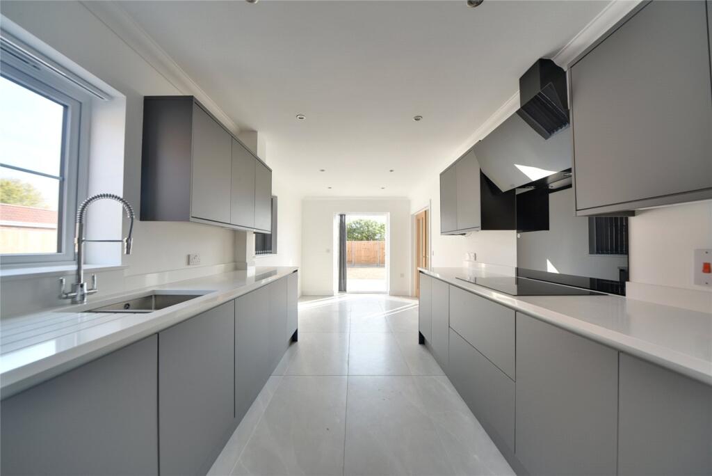 Skye Gardens, Feltwell, Thetford, Norfolk, IP26 photo 3