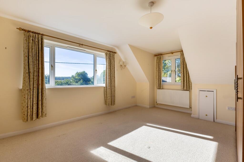 House in Southampton - View 5