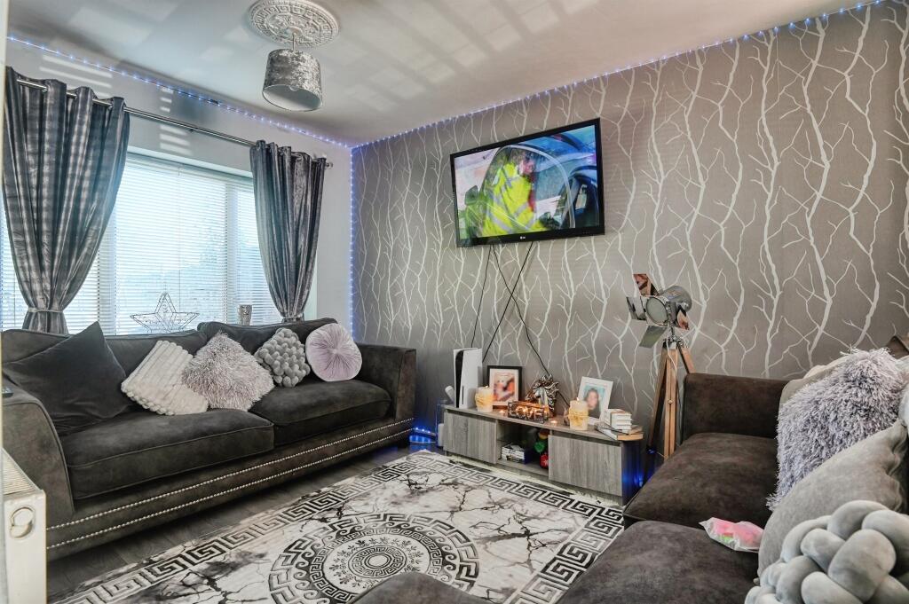 House in Birmingham, West Midlands - View 5