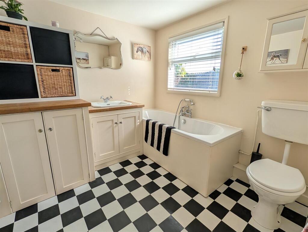 House in South Norfolk, Aslacton - View 5