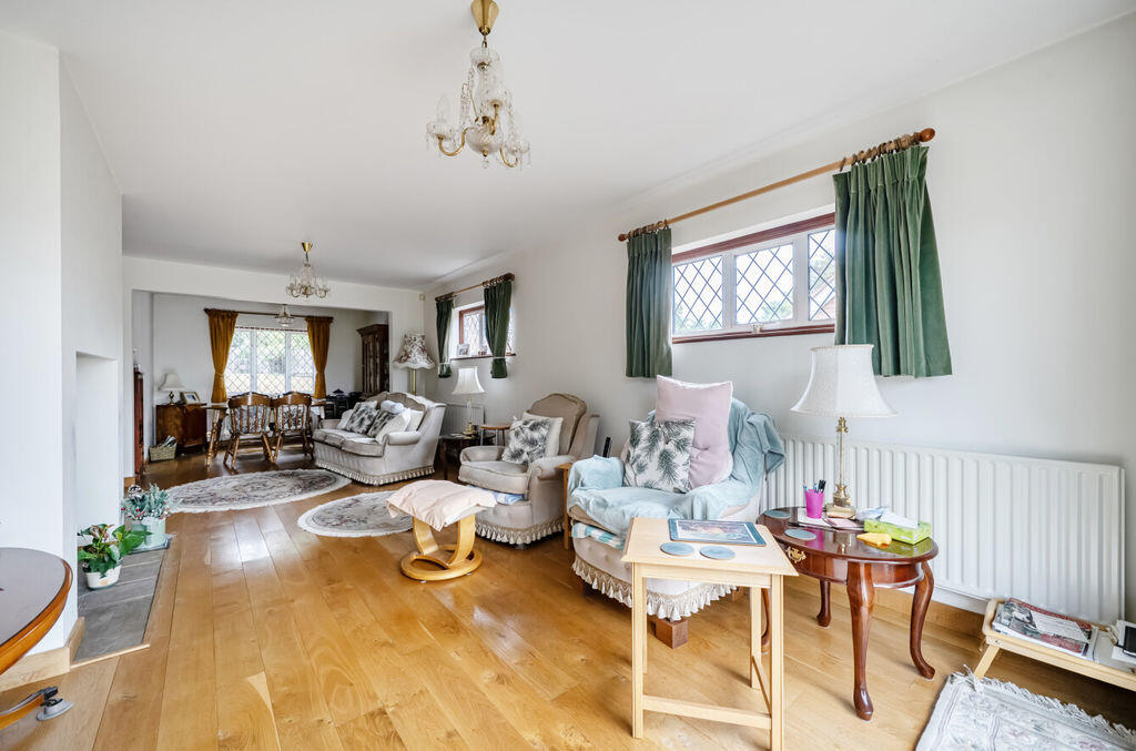 House in Tonbridge - More