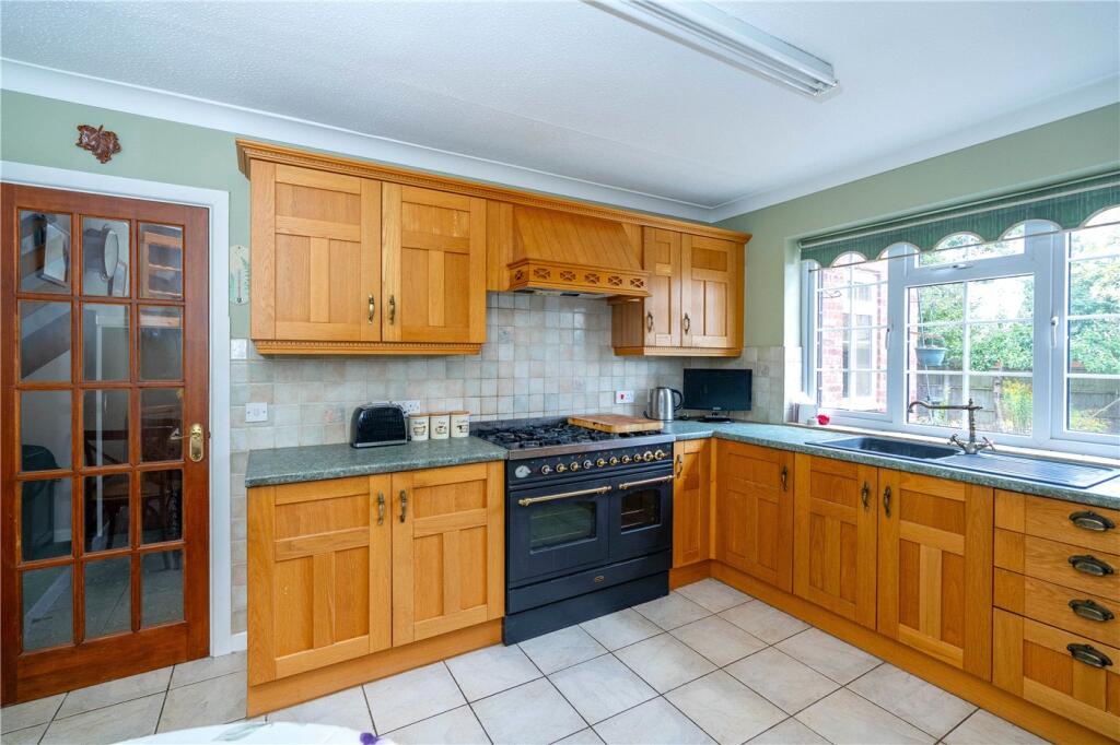 House in Bourne, Westbourne Villas - More