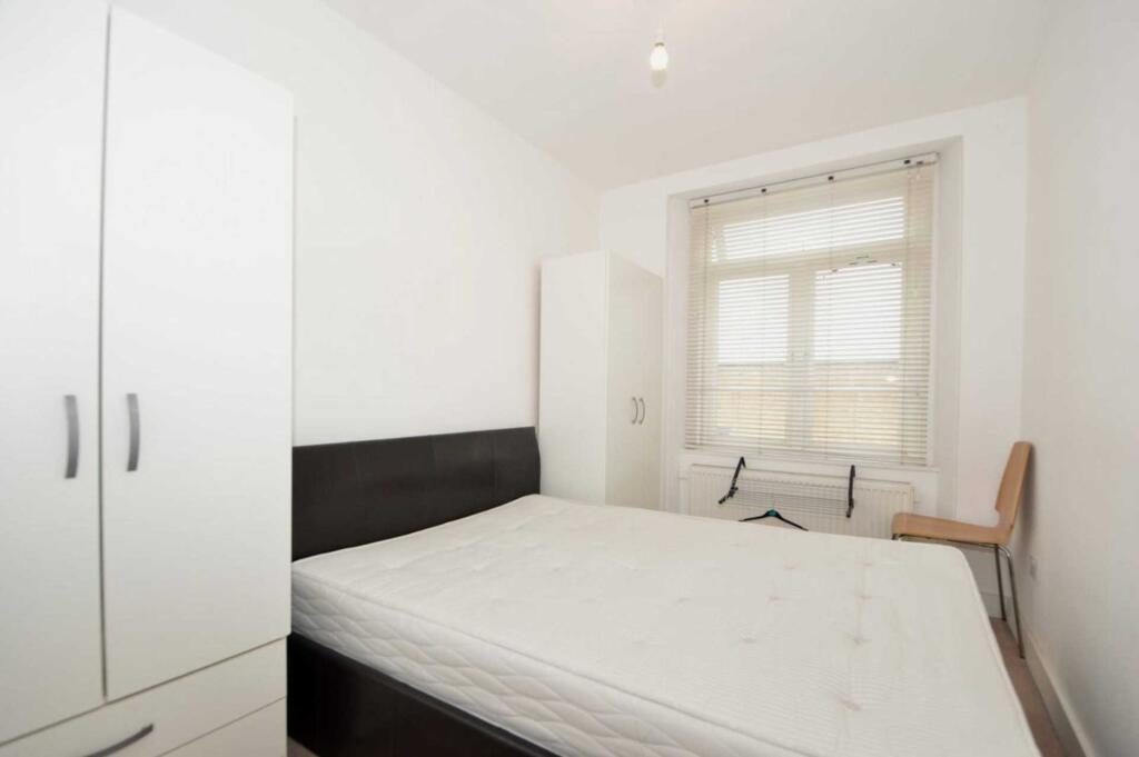 Apartment in London - View 2