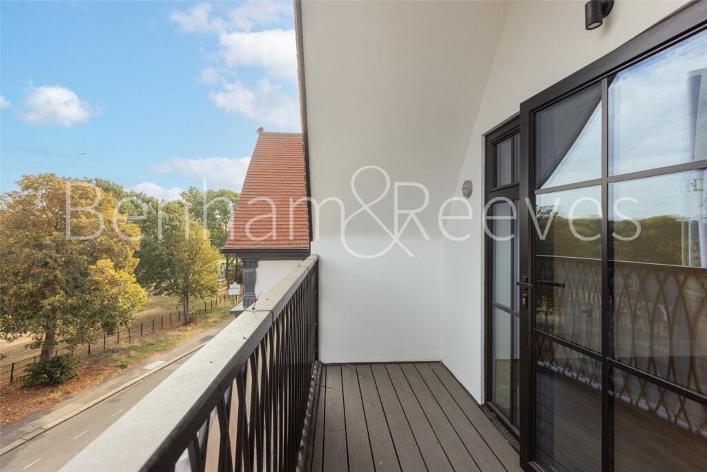 Apartment in London, Hanwell - View 5