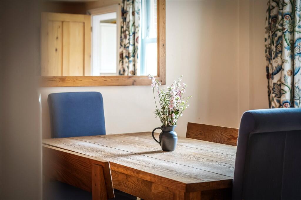 House in Sevenoaks - View 4