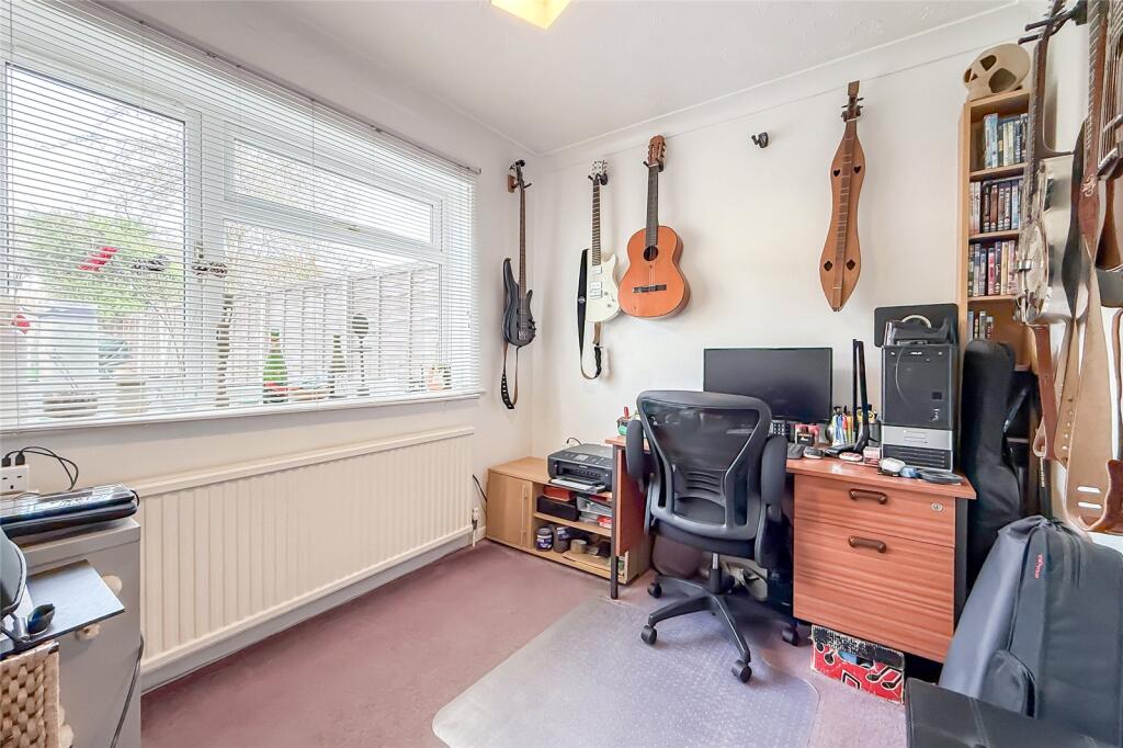 House in St Albans, Jersey Farm, Sandridge - View 5