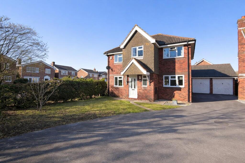 Main image of property: Tawny Owl Close, Stubbington, Fareham