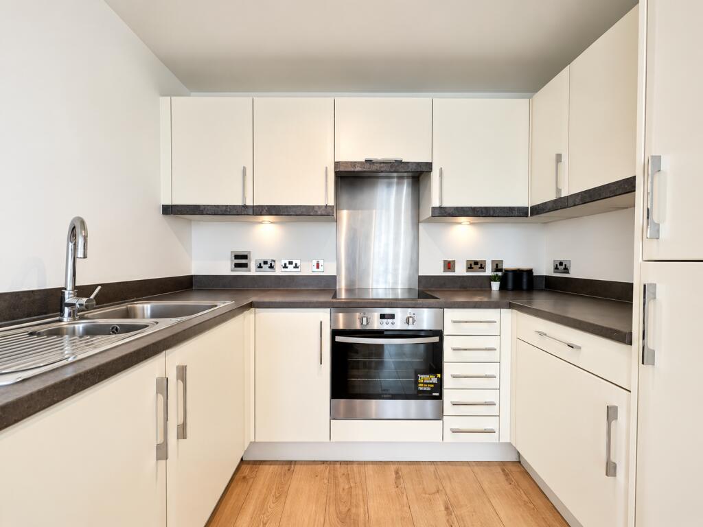 Apartment in London - View 3
