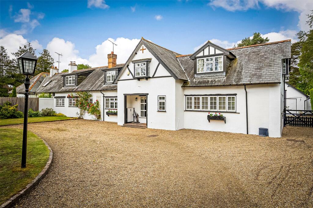 Main image of property: New Lane, Sutton Green, Guildford, Surrey, GU4