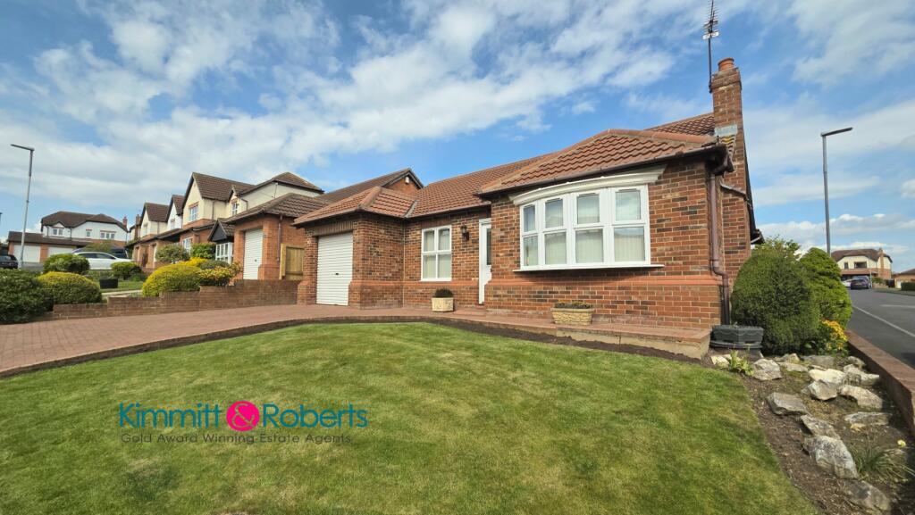 Briardene Way, Easington Colliery, Peterlee, Durham, SR8 3NR photo 3