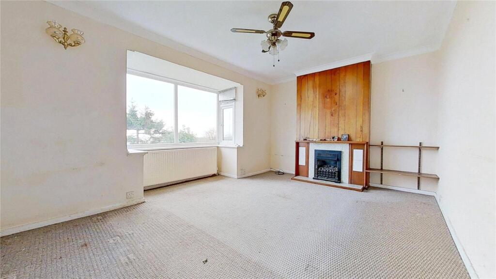 Firle Road, North Lancing, West Sussex, BN15 photo 4