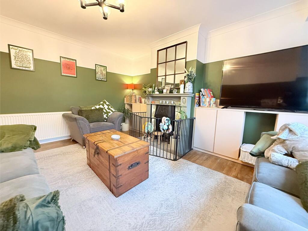 Woodlands Avenue, Lepton, HD8 photo 3
